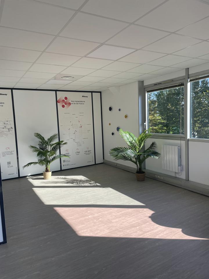 Bureau Saint Thibault des Vignes 920m² Location bureau Saint Thibault des Vignes Seine-et-Marne OLBUR2205551 0
